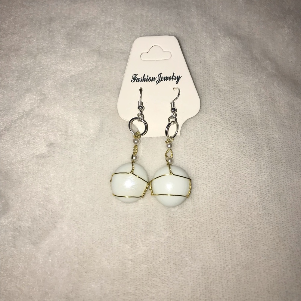 Stone earrings - Picture 2 of 2